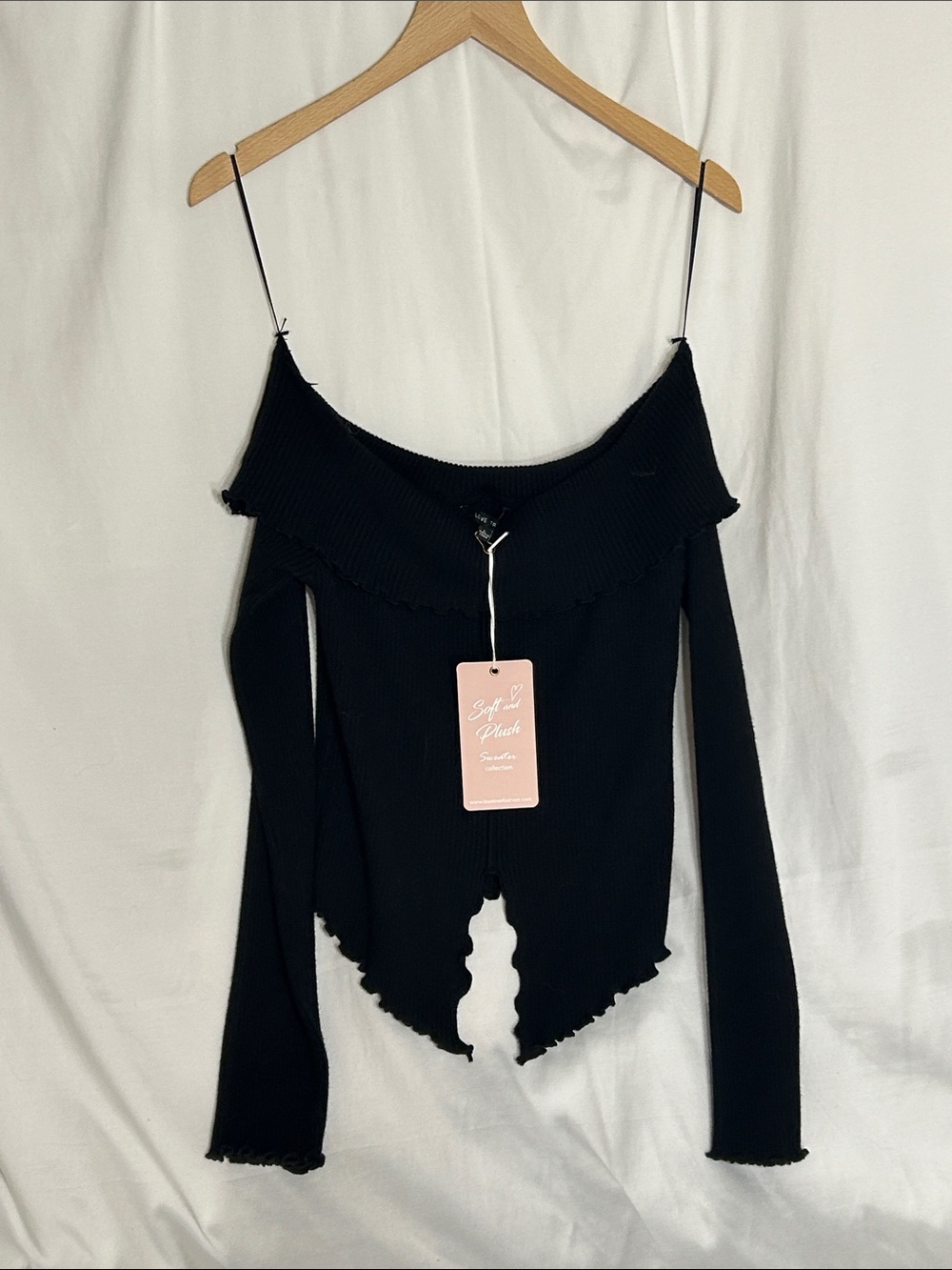Love Tree Black Off-Shoulder Ruffle Trim Camisole